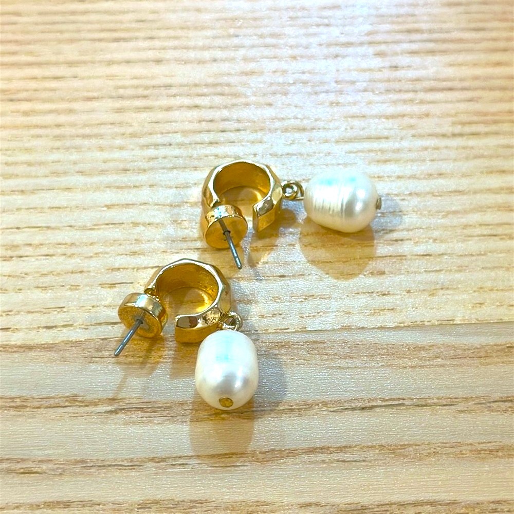 Brand new condition Gold and Pearl Hoop Earrings